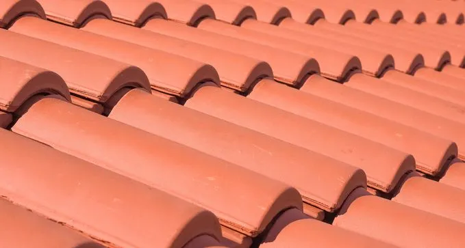 instalar tejados de tejas a precio barato en Villamalea